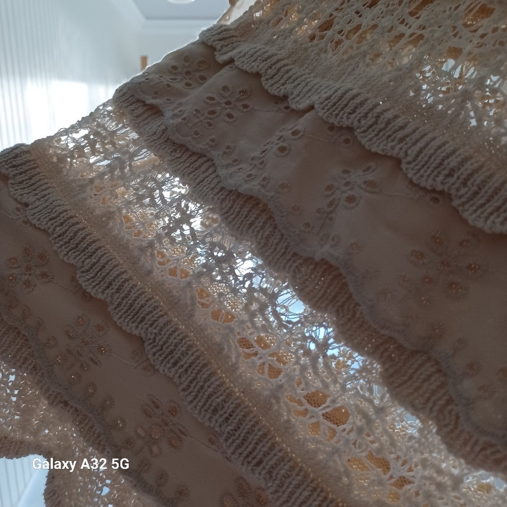 Zara Cream Crochet Ruffle Top - Picture 6 of 11